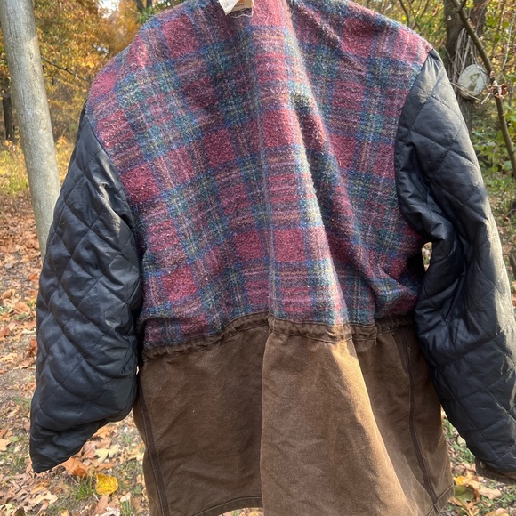 Real deal Carhartt Caped Coat EUC - Picture 5 of 7